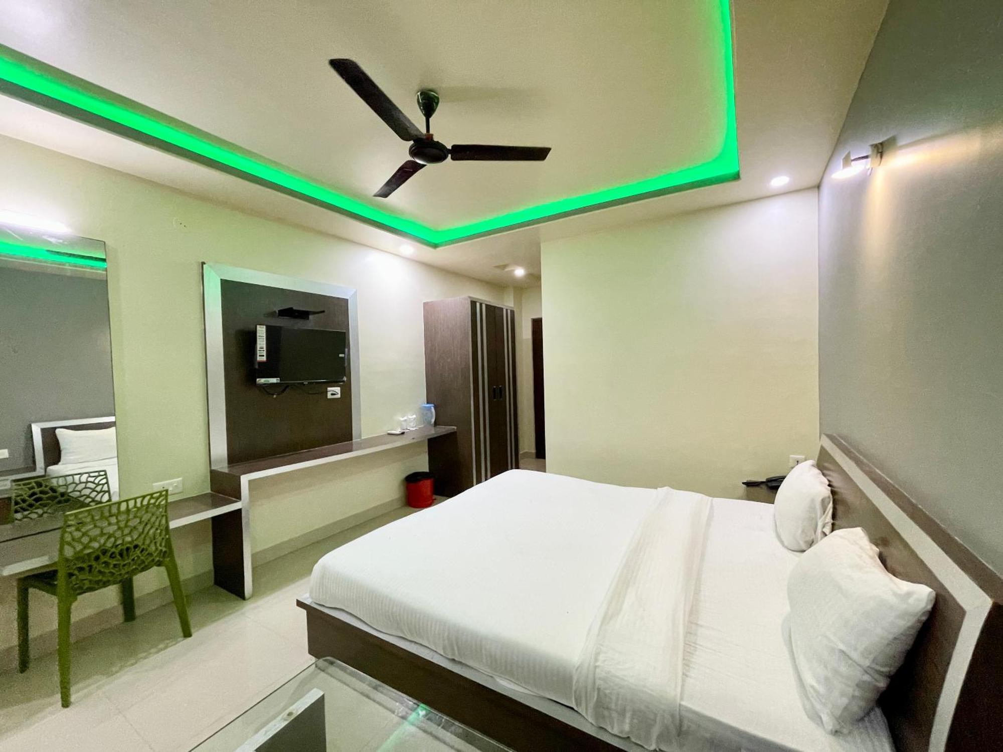 Hotel Trends In Puri Exterior foto