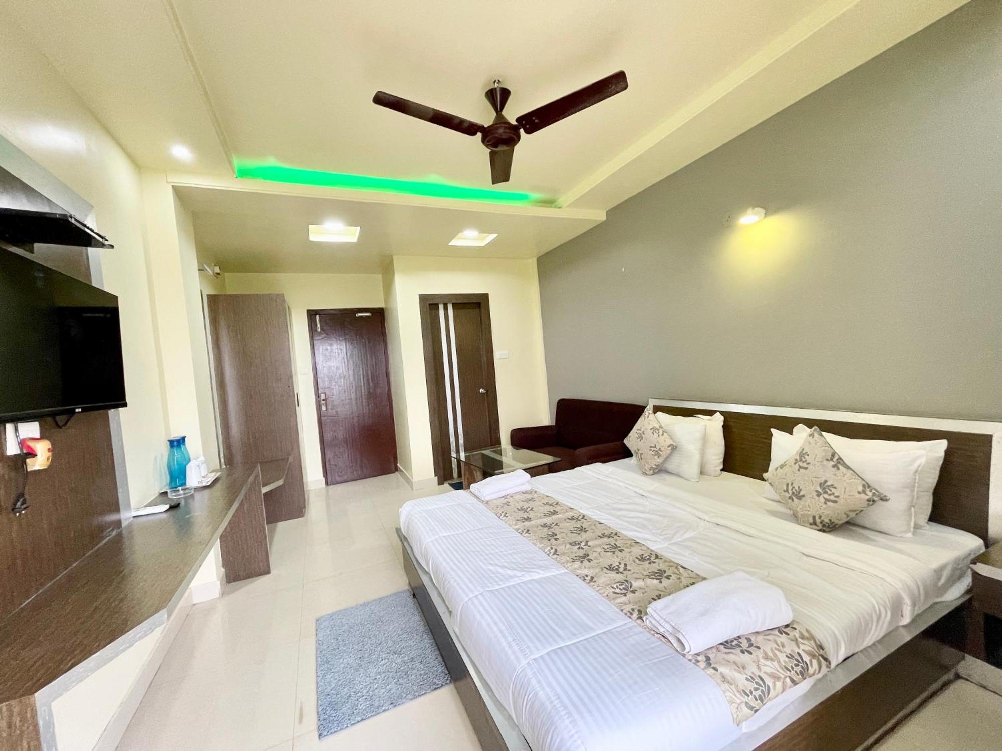 Hotel Trends In Puri Exterior foto