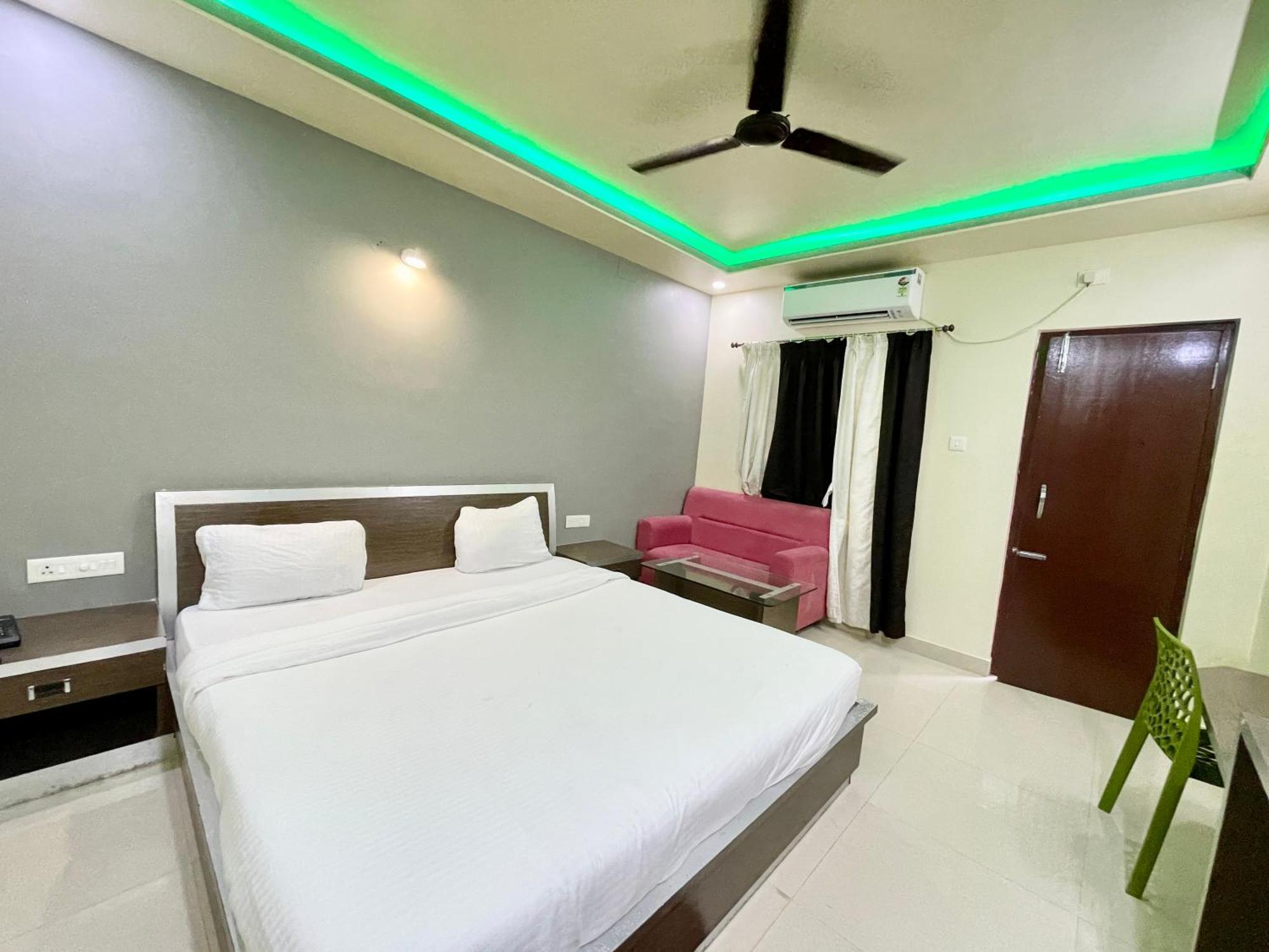 Hotel Trends In Puri Exterior foto